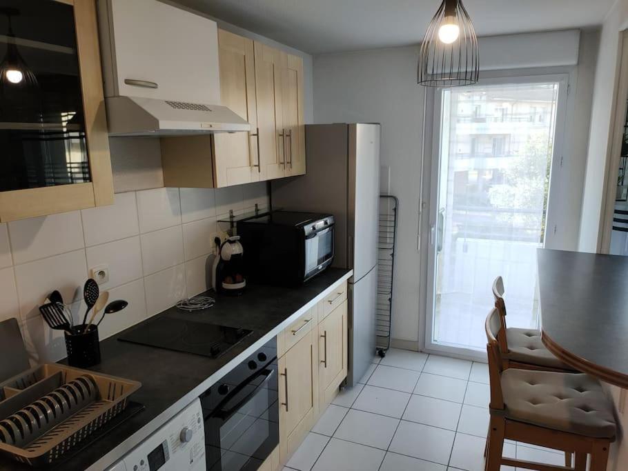 Spacieux Et Joli Appartement De 2 A 4 Personnes • Parking • Wifi Fenouillet  Екстериор снимка